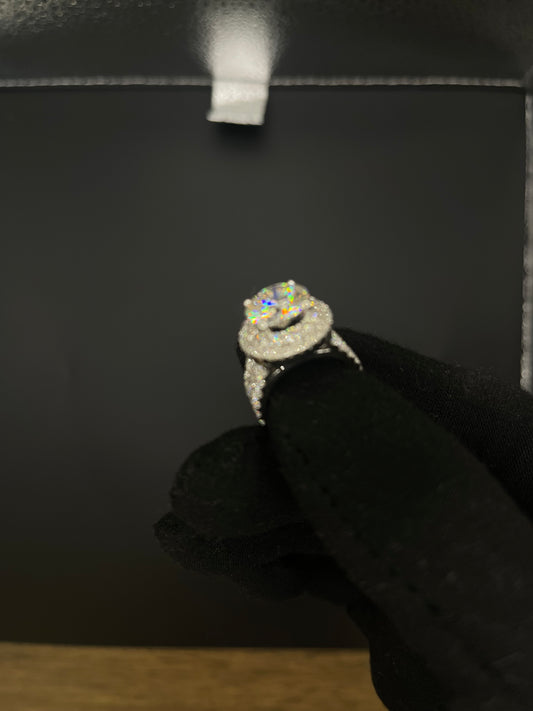 3.5 center stone diamond ring