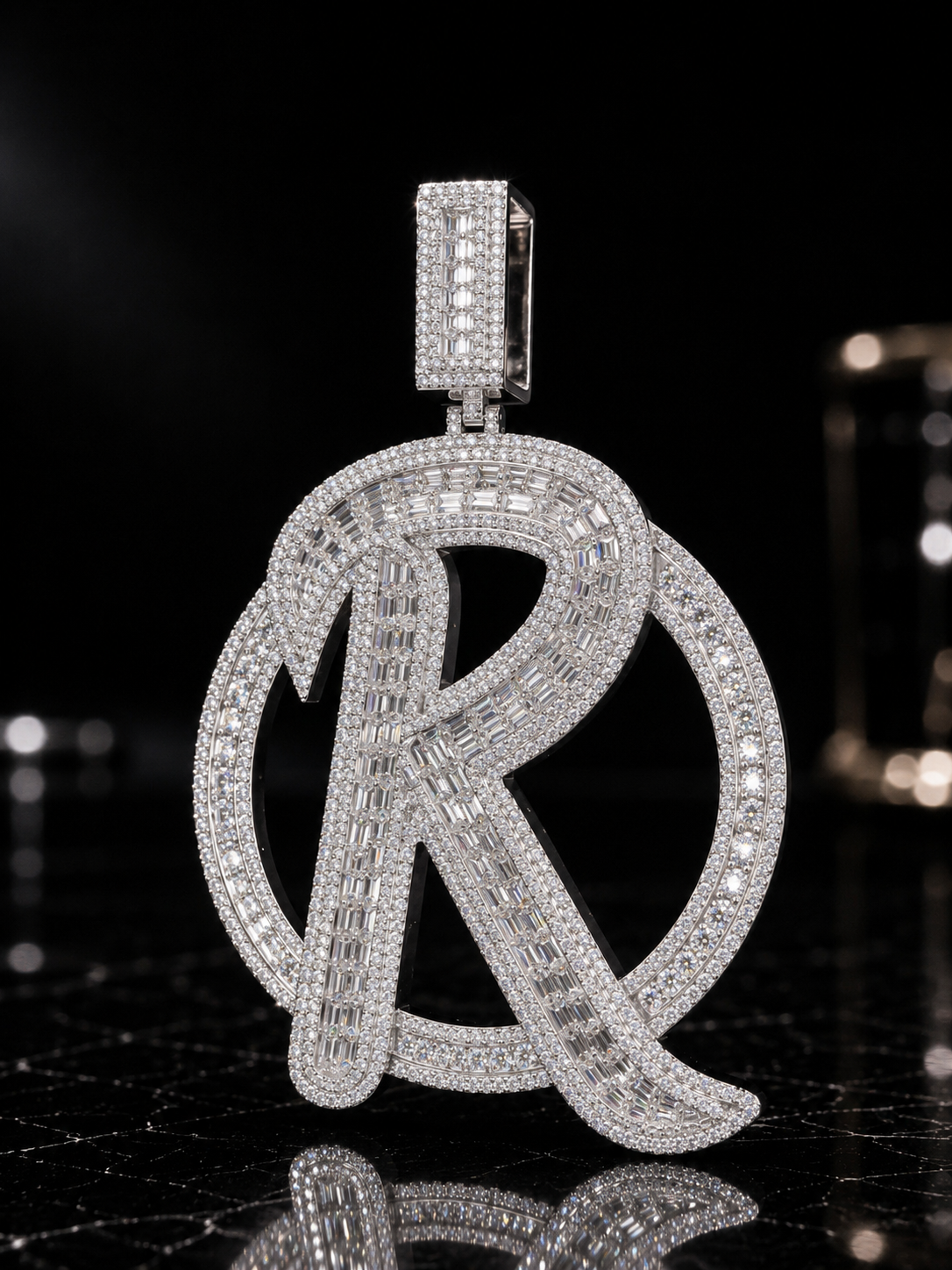 R pendant