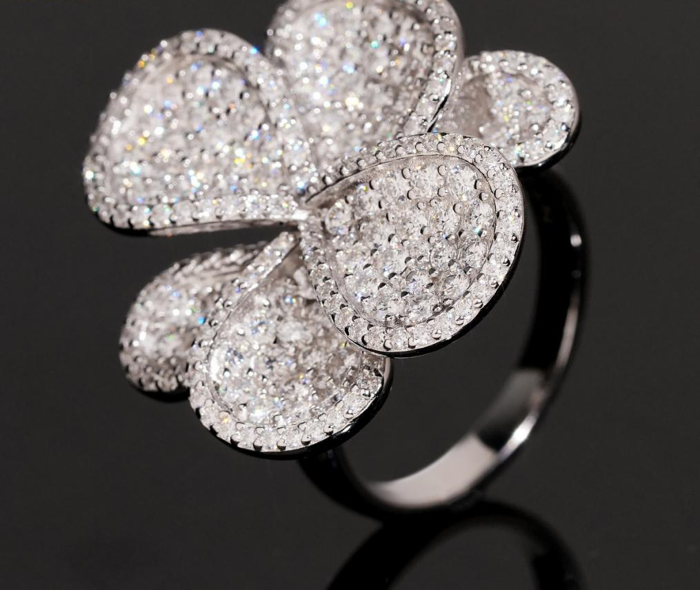 Pave Flower Ring