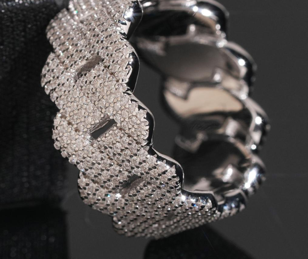 Baguette Cuban Link Band