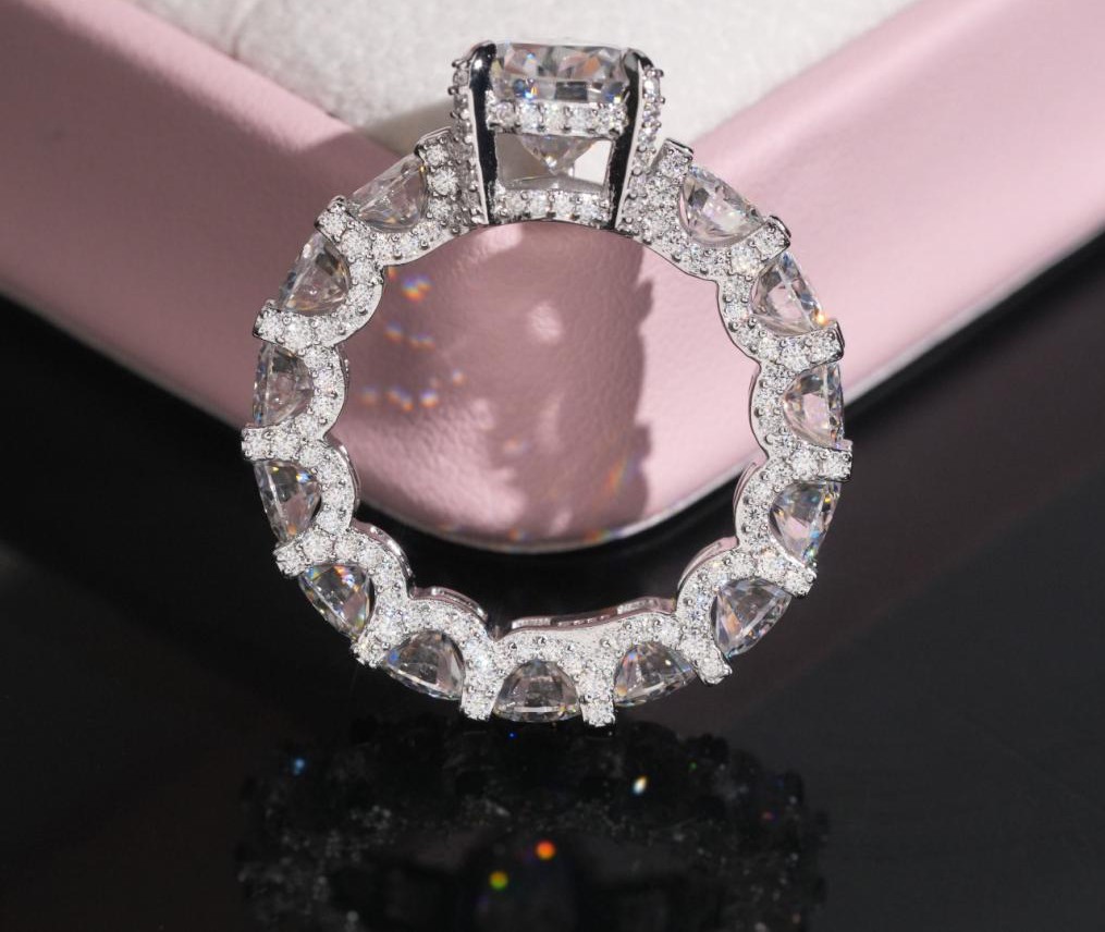 Pear Center Cluster Ring
